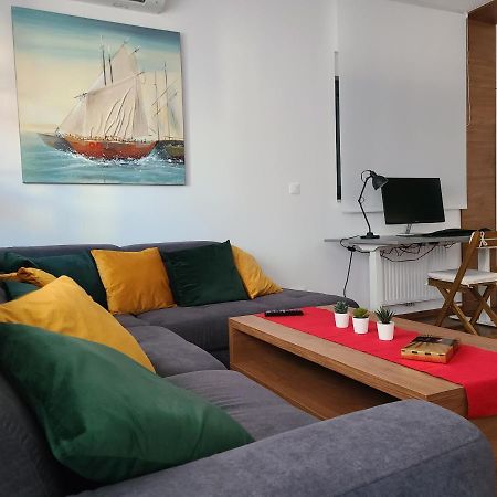 Modern 4-Star Luxury Apt - Wfh Ready, Free Parking زغرب المظهر الخارجي الصورة