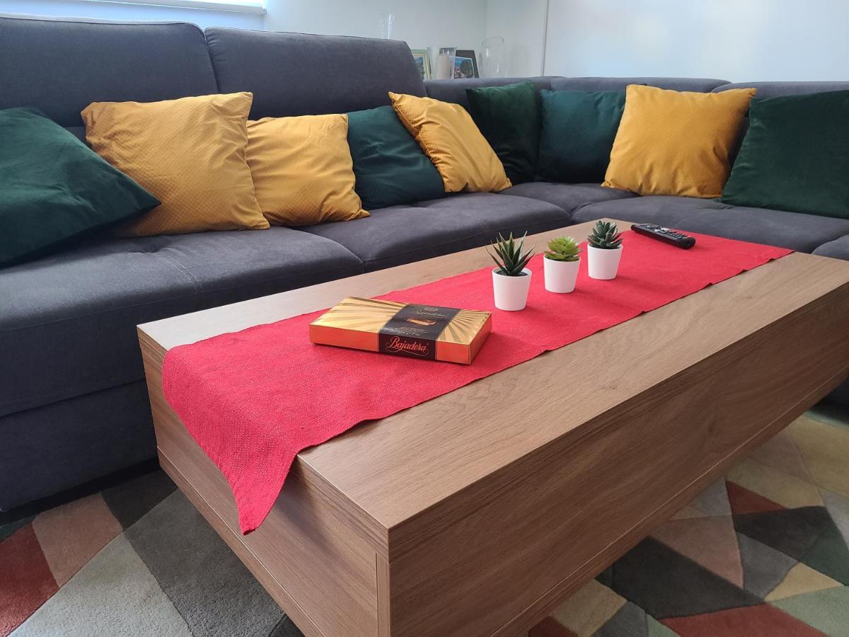 Modern 4-Star Luxury Apt - Wfh Ready, Free Parking زغرب المظهر الخارجي الصورة